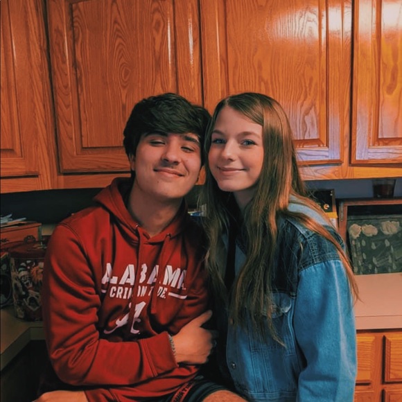 Meet your Posher, Macy - Picture 1 of 1